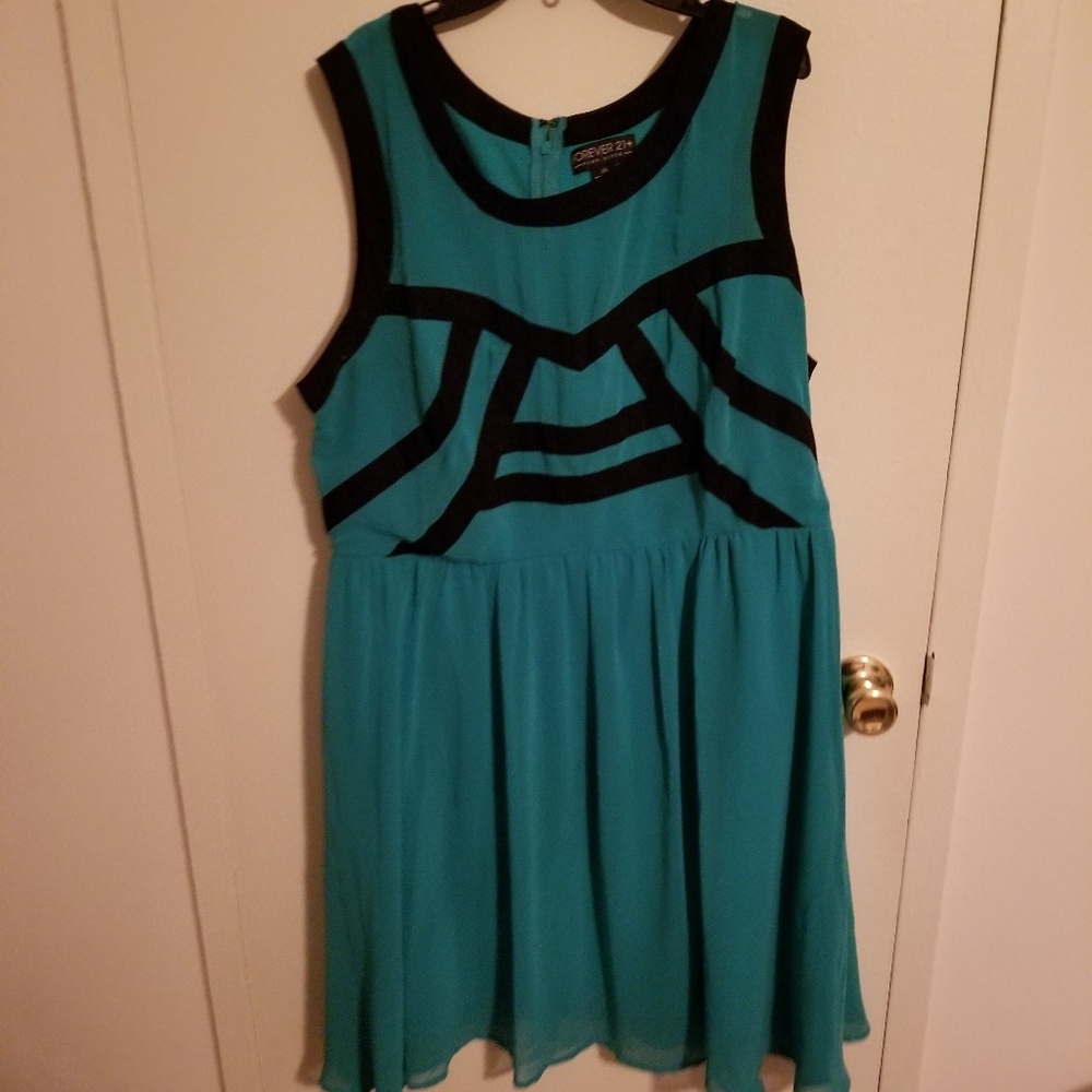 Forever 21+ chiffon dress